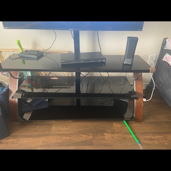 Tv stand - Picture 5 of 6